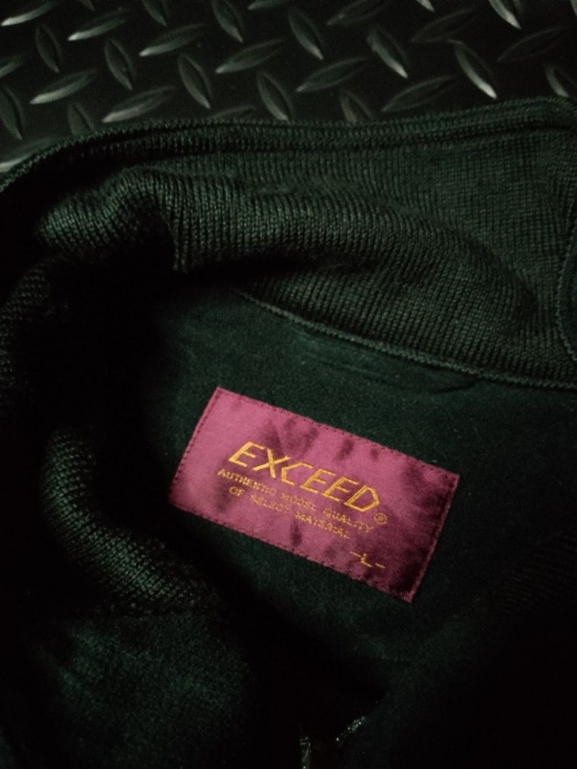 Exceed Bomber Jacket (Category: Coats, Jackets and Outerwear) located in Baguio. Submitted by bado.feels (Listing ID 1468828374, Image 3). Description: Excellent condition Makapal Tela Size Large (22x26) Sleeves 23 350+sf Baguio Loc.