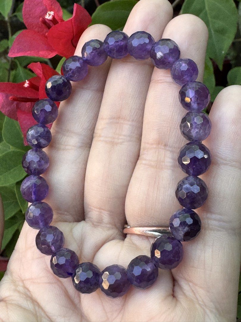 FACETED AMETHYST 8mm 🍏 M7_AM013 (Category: Bracelets) located in Bulacan. Submitted by selling_low_by_bella_ben (Listing ID 1468833657, Image 2). Description: FACETED AMETHYST 8mm 🍏 M7_AM013 🏷️ 400 8+ mm (2pcs) 16 cm wrist.