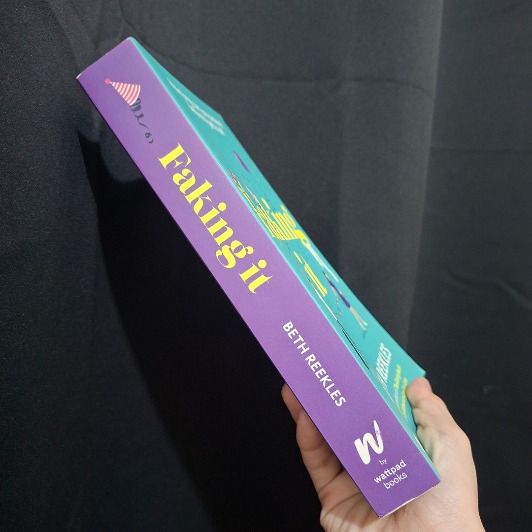 Faking It by Beth Reekles (Category: Storybooks) located in Marikina City. Submitted by hellobookish.ph (Listing ID 1468930177, Image 2). Description: GR⭐️ 2.84 Standalone Rom Com, Fake Dating, Chick Lit.