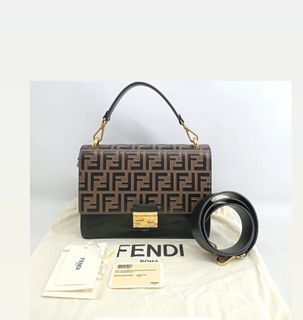 (Kategori: ) berada di . Dikirim oleh kiano_shoes (ID iklan 1468835204, Gambar 1). Deskripsi: .