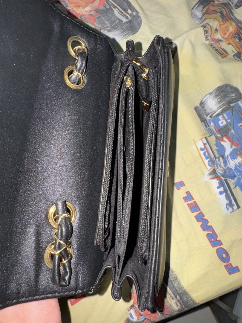 Faux Leather Bag (Category: Other Accessories) located in Manila. Submitted by ligayajm (Listing ID 1468879507, Image 3). Description: .