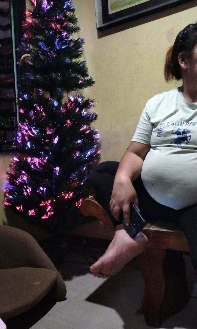 Fiber Optic Pre-Lit Artificial Christmas tree (Category: Other Home Decor) located in Manila. Submitted by twokids_japansky (Listing ID 1468748624, Image 1). Description: Fiber Optic Pre-Lit Artificial Christmas tree With free hanging santa claus.