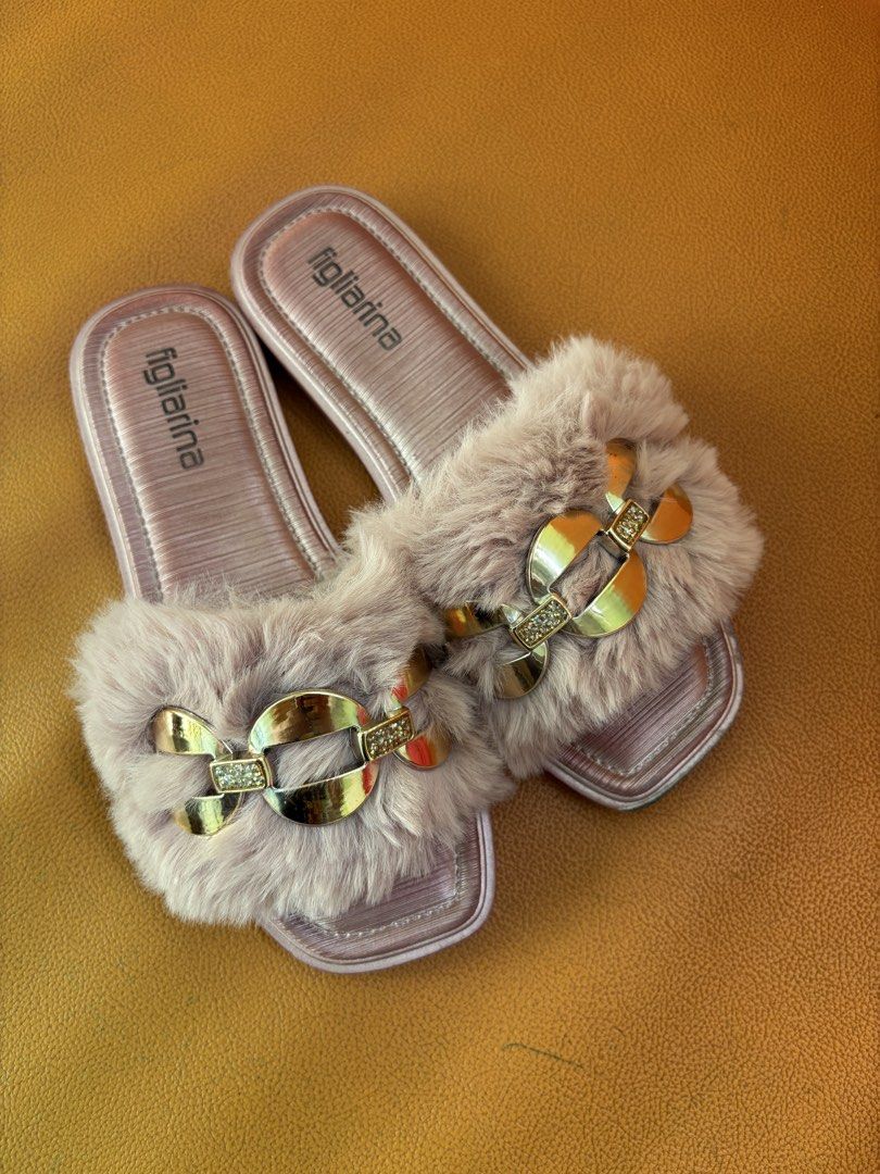 Figlia Flat Sandals (Category: Flats & Sandals) located in Taguig. Submitted by riverphoenix24 (Listing ID 1468922818, Image 2). Description: Used twice only Size 37.