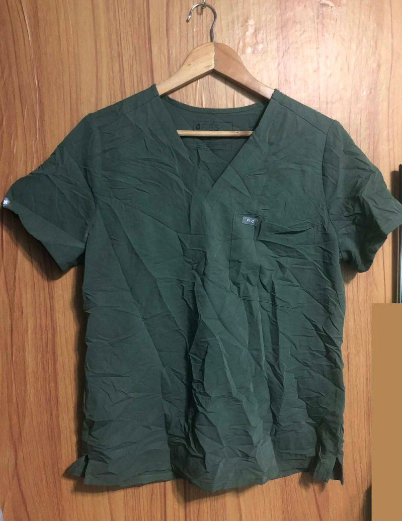 Figs Limited Edition Moss Catarina Top (Medium on Tag) (Category: Others Tops) located in Baguio. Submitted by ogiesiomai23 (Listing ID 1468851941, Image 3). Description: Limited Edition Moss Catarina Manual Measurements (Medida) W:42" Shoulders Width: 15" L:25" Tag: Medium 1 Pocket Wash Tags Still Intact Good as New Last Price: P1,500 each + SF.