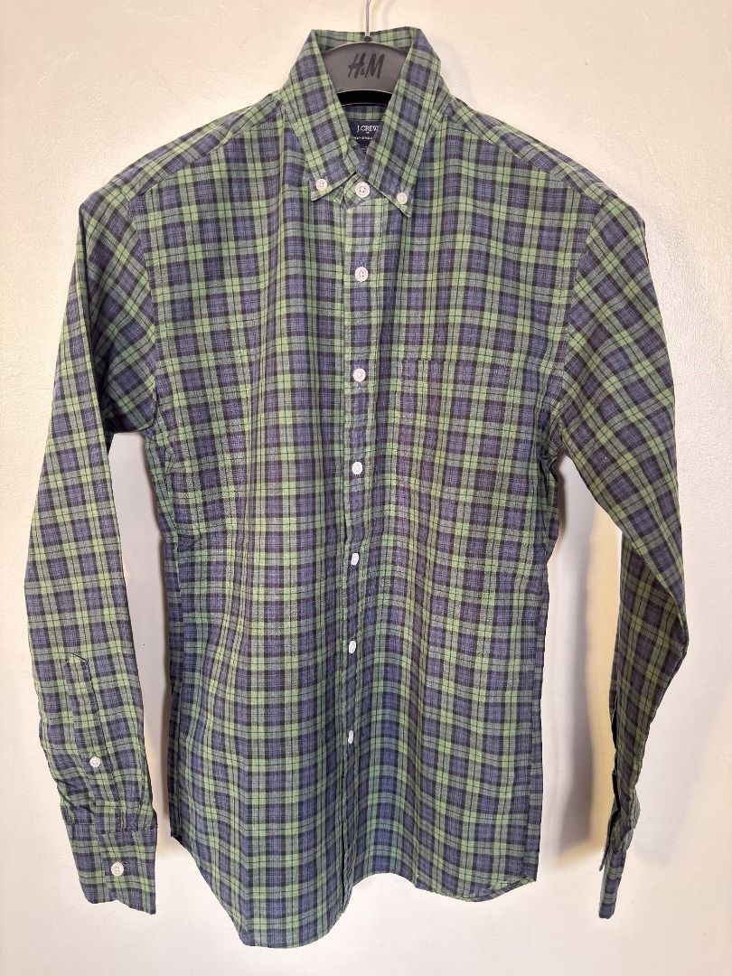 Flannel Long sleeve For Men (Category: Tshirts & Polo Shirts ) located in Vigan. Submitted by potcholo. (Listing ID 1468851791, Image 1). Description: Flannel Polo Long sleeve For Men Brand: J.CREW Size: SMALL on tag 17 x 29 199 pesos only No issues.
