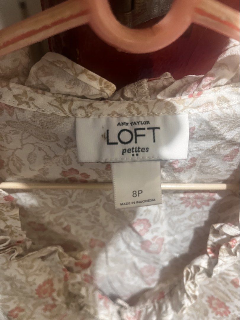 floral print top with ruffles (Category: Blouses) located in Quezon City. Submitted by marblerocks (Listing ID 1468862020, Image 2). Description: worn a few times only medium size .