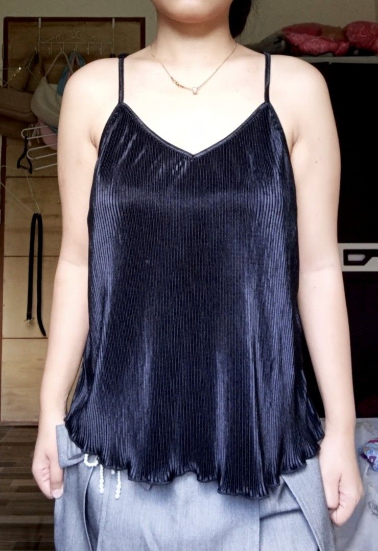 Flowy Strappy Silk Top (Category: Sleeveless) located in Maragondon. Submitted by wynne.picks (Listing ID 1468771107, Image 2). Description: SheIn Brand.