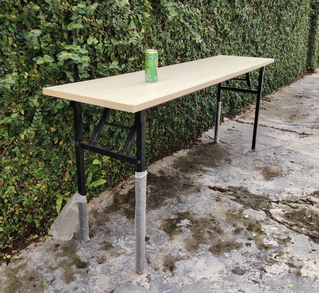 Foldable rectangular banquet table (Category: Tables & Sets) located in Hulu Selangor. Submitted by honey5 (Listing ID 1468717195, Image 3). Description: About 71 x 18 x 30 inches Good condition No extra pictures Collect at Bukit Beruntung only .