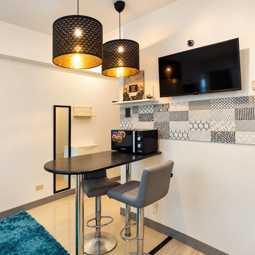 For Lease Condo in Mckinley (Category: Apartments & Condos) located in Taguig. Submitted by jmacas (Listing ID 1468788281, Image 2). Description: FOR SALE / FOR RENT / OPEN FOR SUBLEASE – STAMFORD 3 EXECUTIVE RESIDENCES Unit Size: 25 sqm Floor: 2nd Floor Facing: Garden View Status: Airbnb-Ready Selling Price: ₱4,400,000 Net to Owner Monthly Rent: ₱25,000 Open for sublease, subject to condominium rules and management approval..