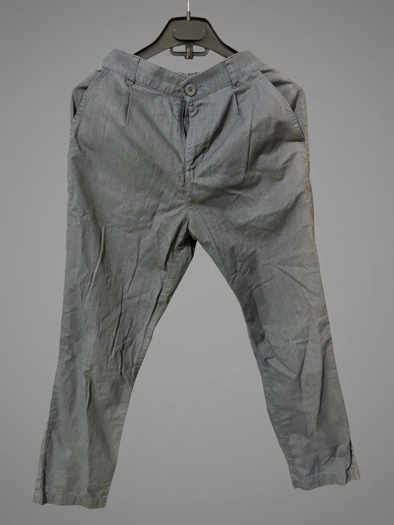 For Me Grey Pants (Category: Other Bottoms) located in Quezon City. Submitted by jindori._. (Listing ID 1468734837, Image 1). Description: Waist: 25 inches Length: 35 inches Color Rate: 10/10 Need Wash Color may vary due to lighting Ship out every weekends.