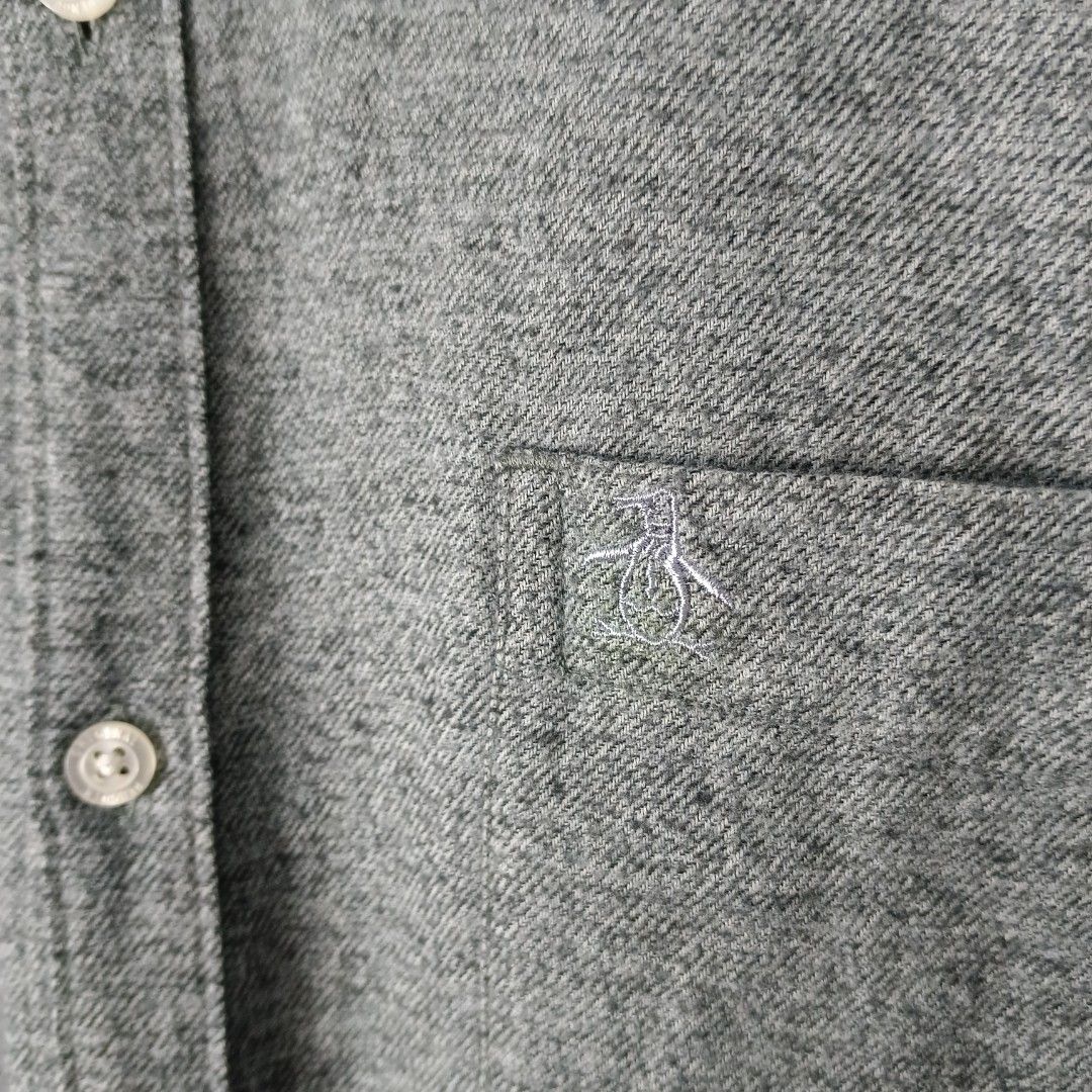 For Men - Penguin (Category: Tshirts & Polo Shirts ) located in Bacolod City. Submitted by drop.ph (Listing ID 1468738216, Image 3). Description: Penguin Authentic *Size XL - 24x30.5 *Excellent *No Flaws *Price: 1,000php *Add SF if outside Bacolod City .