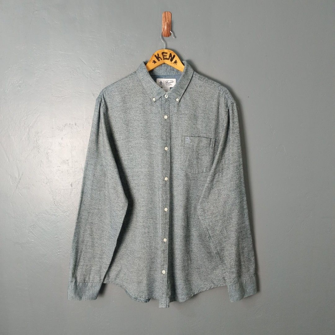 For Men - Penguin (Category: Tshirts & Polo Shirts ) located in Bacolod City. Submitted by drop.ph (Listing ID 1468738216, Image 1). Description: Penguin Authentic *Size XL - 24x30.5 *Excellent *No Flaws *Price: 1,000php *Add SF if outside Bacolod City .