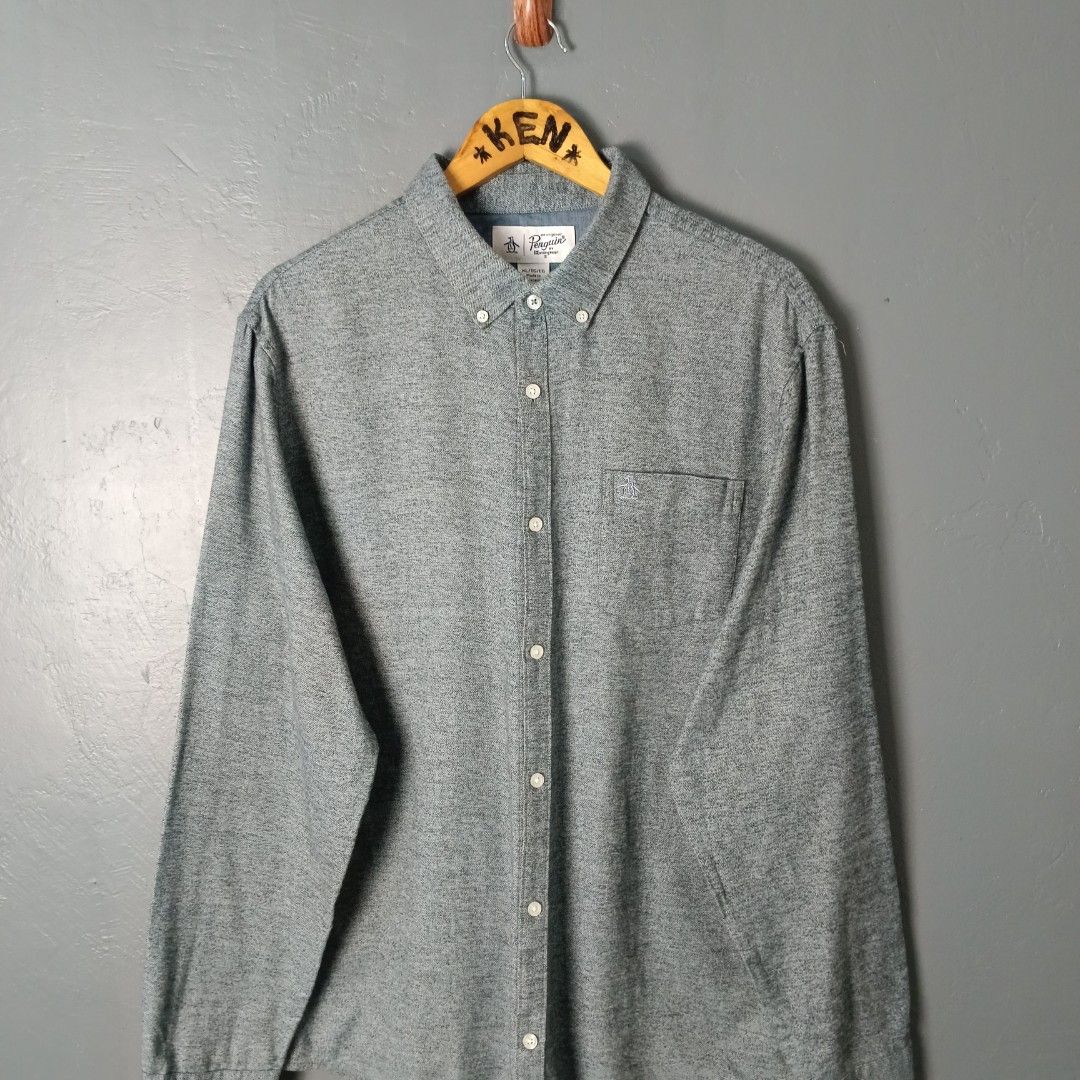 For Men - Penguin (Category: Tshirts & Polo Shirts ) located in Bacolod City. Submitted by drop.ph (Listing ID 1468738216, Image 2). Description: Penguin Authentic *Size XL - 24x30.5 *Excellent *No Flaws *Price: 1,000php *Add SF if outside Bacolod City .