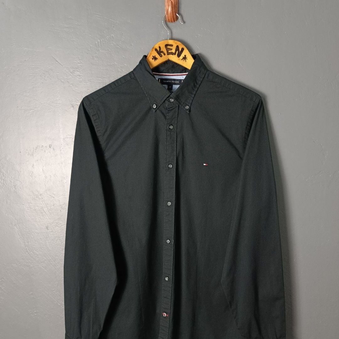For Men - Tommy Hilfiger (Category: Tshirts & Polo Shirts ) located in Bacolod City. Submitted by drop.ph (Listing ID 1468874621, Image 2). Description: Tommy Hilfiger - Slim Fit Authentic *Size M - 20x30 *Excellent cloth *Small stain *Price: 880php *Add SF if outside Bacolod City .