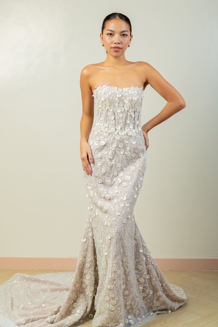 FOR RENT: Denesse Ramirez Strapless Floral Train Gown (White) (Category: Evening dresses & gowns) located in Quezon City. Submitted by larentamnl (Listing ID 1468788397, Image 1). Description: READ T&C BEFORE RENTING » rental fee: ₱6,800 » refundable security deposit: ₱500 » this is good for 4-day use only. Additional ₱300/day » rates are charged per calendar day, not per 24 hours. » studio fittings by walk-in / appointment | Tue to Sun: 10 AM – 