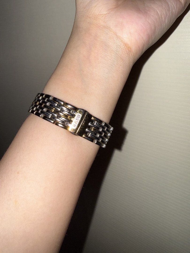 For sale: Rado Watch (Category: Women's Watches) located in Manila. Submitted by rare.desteen (Listing ID 1468924882, Image 2). Description: Hello. For sale! Need funds lang. Comment or Pm po for offers. Negotiable naman po price. Thanks!.