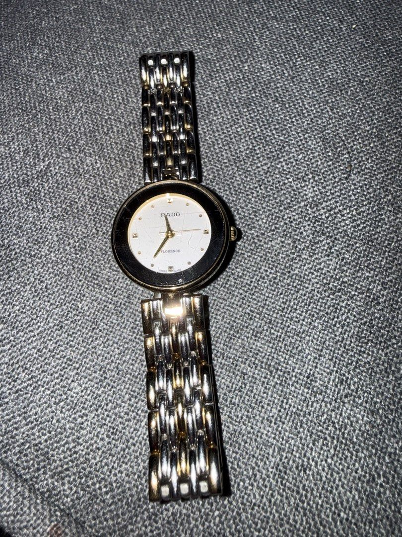 For sale: Rado Watch (Category: Women's Watches) located in Manila. Submitted by rare.desteen (Listing ID 1468924882, Image 3). Description: Hello. For sale! Need funds lang. Comment or Pm po for offers. Negotiable naman po price. Thanks!.