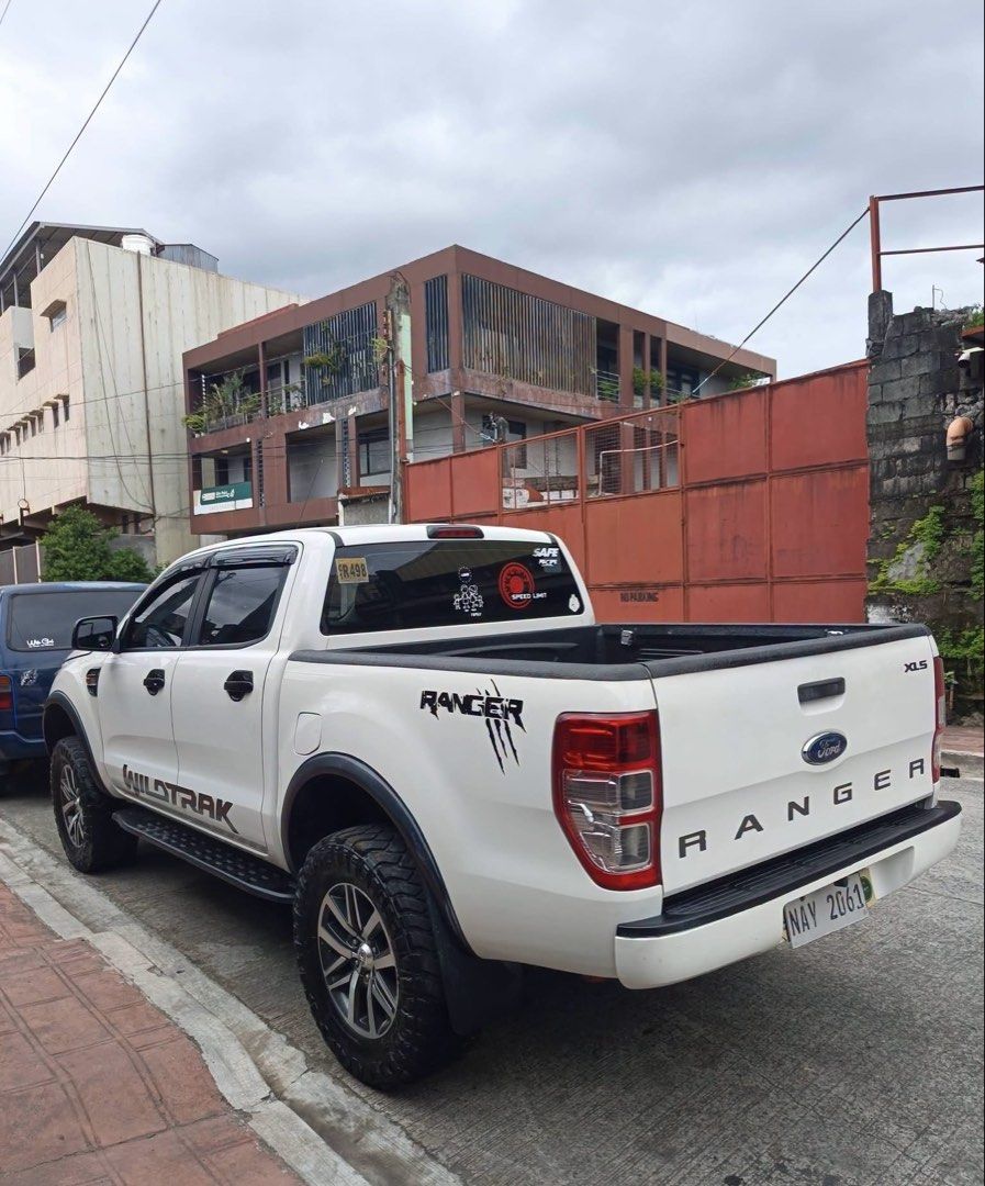 Ford Ranger XLS Manual (Category: Used Cars) located in Marikina City. Submitted by jiyd_238 (Listing ID 1468813792, Image 3). Description: For only 448k Pm for Sure buyer only 🔴Ford Ranger XLS🔴 ✅2018 model ✅Manual transmission ✅Complete original Or Cr ✅With deed of sale ID’s with sign ✅Presentable paint ✅Presentable interiors ✅Cold aircon ✅Not flooded ✅No Lto alarm ✅No underchasis issue ✅Tested long drive ✅Makakapal mga gulong ✅Naka mags nadin