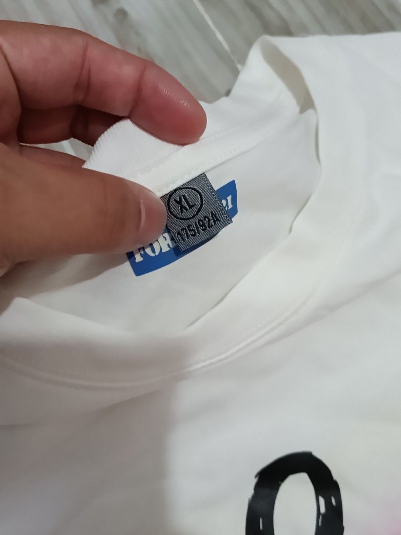 FOREVER 21 TSHIRT (freeshipping) (Category: Tshirts & Polo Shirts ) located in Quezon City. Submitted by gyl-stop (Listing ID 1468738863, Image 3). Description: free shipping 23 x 27.5 excellent condi cr: 9.8/10 issue: none.