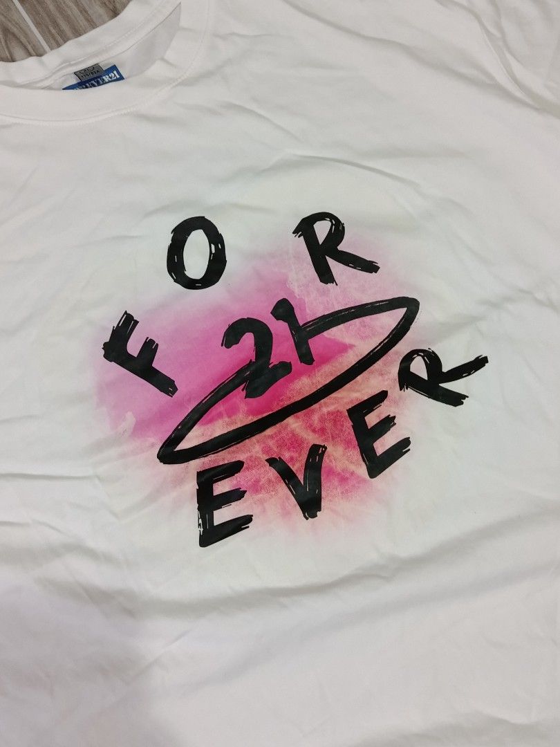 FOREVER 21 TSHIRT (freeshipping) (Category: Tshirts & Polo Shirts ) located in Quezon City. Submitted by gyl-stop (Listing ID 1468738863, Image 2). Description: free shipping 23 x 27.5 excellent condi cr: 9.8/10 issue: none.