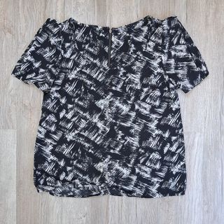 (Category: ) located in . Submitted by tavias.shop (Listing ID 1468869419, Image 1). Description: .