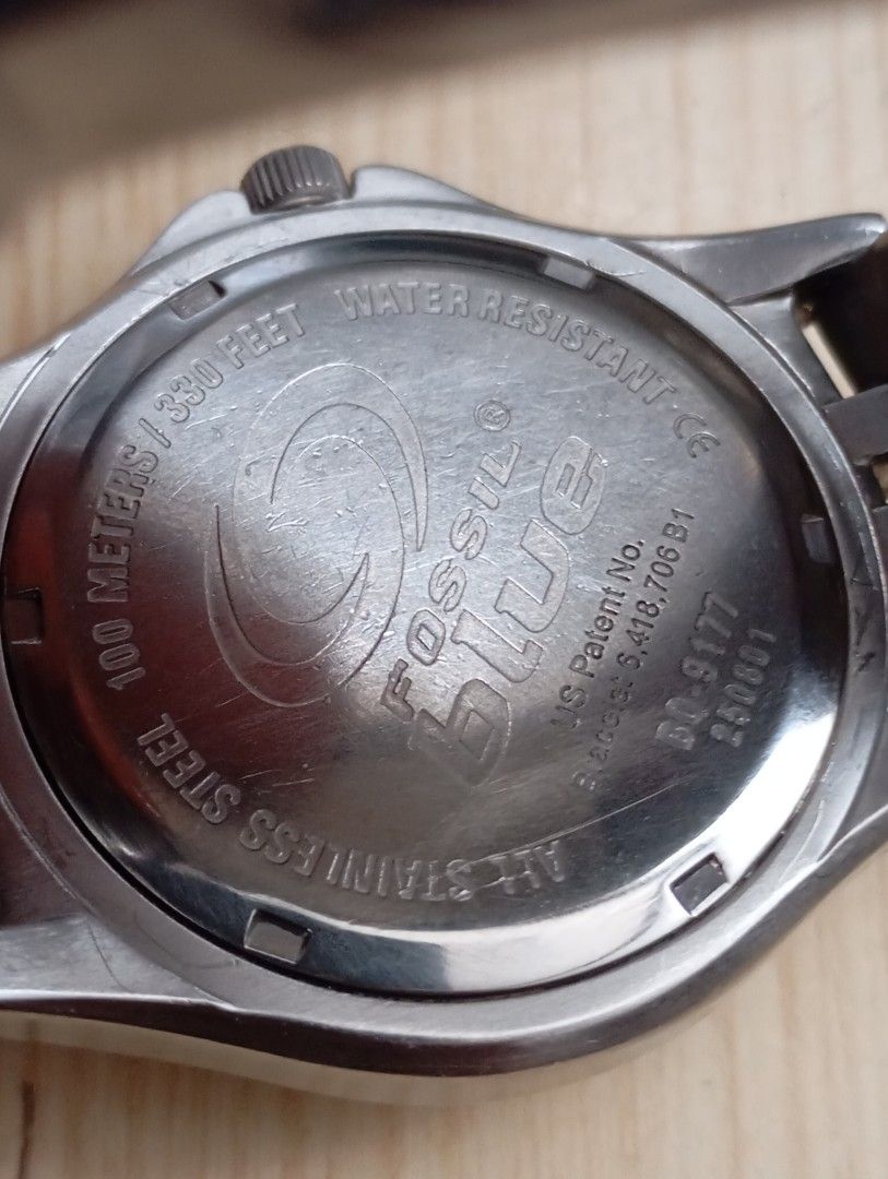 Fossil (Category: Men's Watches) located in Las Pinas. Submitted by quick_deals_great_finds2 (Listing ID 1468742467, Image 3). Description: Original good working condition Quartz multifunction with battery 38mm fits wrist 6.8 inches.