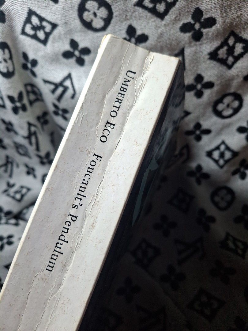 Foucault's Pendulum by Umberto Eco (Category: Storybooks) located in Puerto Princesa. Submitted by beepbobib (Listing ID 1468887690, Image 2). Description: Please keep in mind that these are second-hand books, so kindly manage your expectations. ⭐️ I can send more pictures upon request. ⭐️ Payment-first policy. ⭐️ No rush shipping, please. ⭐️ The miner will shoulder the shipping fee (SF). Our courier is J&T ⭐️can do meet up in : SM Puerto Princes
