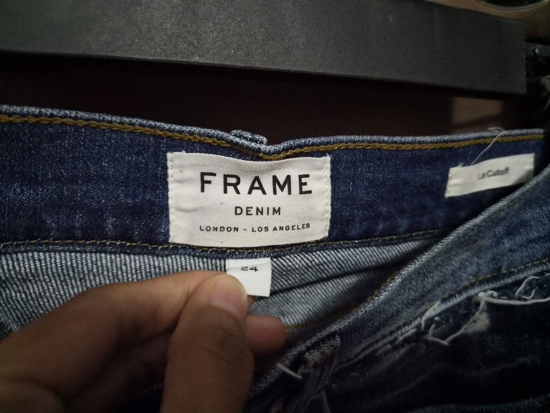 Frame denim shorts (Category: Shorts) located in Malolos. Submitted by aemcloset (Listing ID 1468857555, Image 3). Description: size 26 medida rise 8 length 10 semi stretch.