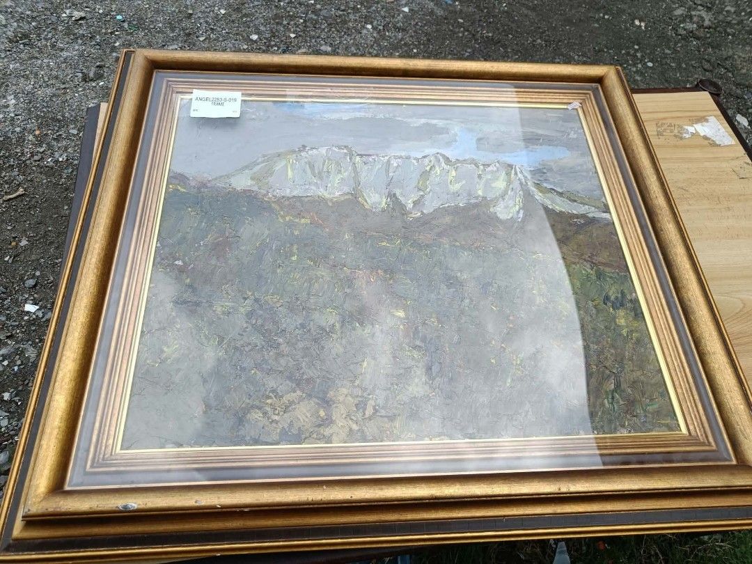 Framed landscape oil painting (Category: Frames & Pictures) located in Paranaque City. Submitted by jhedplus (Listing ID 1468870063, Image 1). Description: Please read! For sure buyer only! NO COD/COP No reservation The items will be sold to the first payer w/o prior notice. Verbal reservations are not acceptable. Note: All items are vintage. Please manage your expectations accordingly. G cash payment. Shipping via Lalamove Metro Manila. For prov