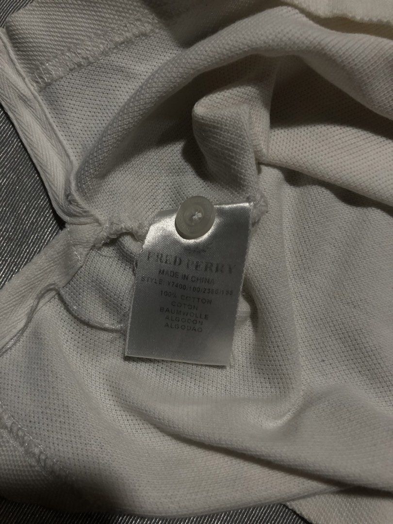 FRED POLO (Category: Tshirts & Polo Shirts ) located in Manila. Submitted by 7venthreaded_ (Listing ID 1468886119, Image 2). Description: NO ISSUE COMPLETE TAGS SIZE MEDIUM 19.5/27 LOC QUEZON CITY.