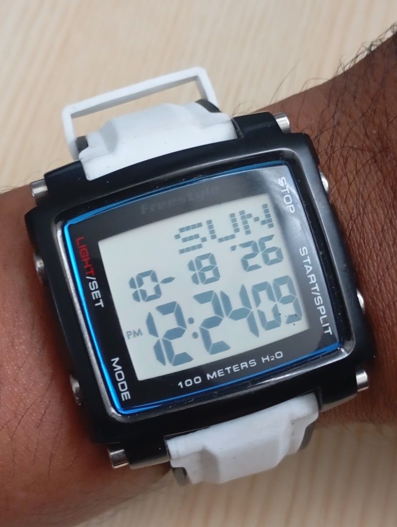 Freestyle (Category: Men's Watches) located in Las Pinas. Submitted by quick_deals_great_finds2 (Listing ID 1468743541, Image 3). Description: Original good working condition Fully functional with battery Big size 45mm unisex.