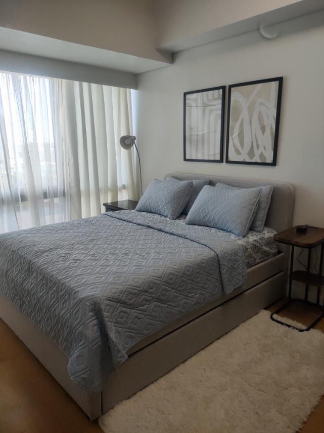 FULLY FURNISHED 1 BEDROOM (Category: Apartments & Condos) located in Makati City. Submitted by theacd (Listing ID 1468795874, Image 2). Description: Near Greenbelt Mall.
