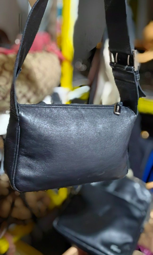 Furla kili bag (Category: Shoulder Bags) located in Bacolod City. Submitted by darriebags88 (Listing ID 1468774889, Image 1). Description: no flaw genuine leather small kili.
