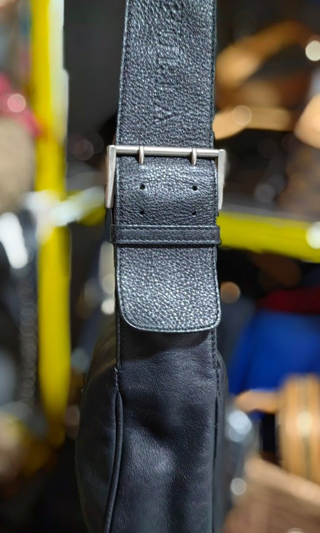 Furla kili bag (Category: Shoulder Bags) located in Bacolod City. Submitted by darriebags88 (Listing ID 1468774889, Image 3). Description: no flaw genuine leather small kili.