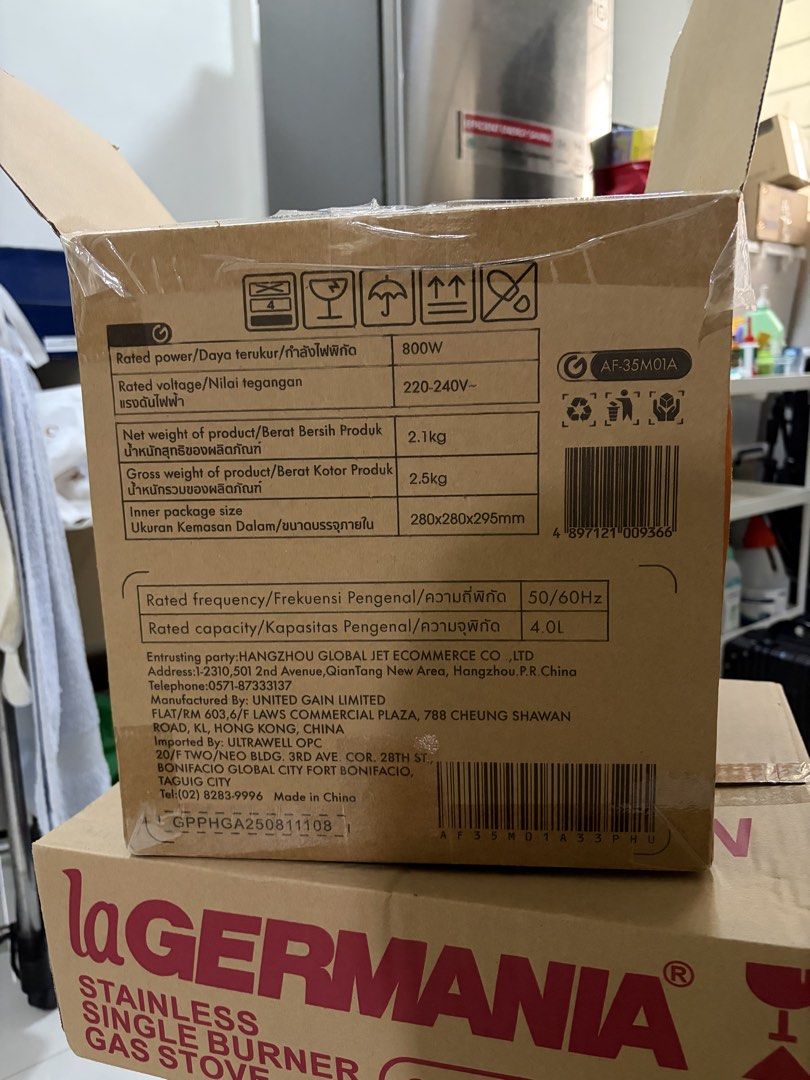 Air Fryer (Category: Fryers) located in Paranaque City. Submitted by declutterbykat (Listing ID 1468730807, Image 3). Description: ‼️ no return, no exchange 🔖 rfs: decluttering 📍 parañaque city 💸 mop: gcash or maya only 🚖 mod: lalamove, grab, or jnt .