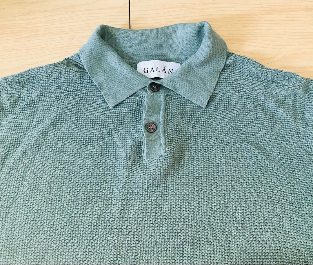Galan knitted polo shirt (Category: Tshirts & Polo Shirts ) located in Manila. Submitted by timelesswearoutfit (Listing ID 1468797637, Image 3). Description: Knitted Polo shirt Size L Dimes 21x27 Fits Medium and large Excellent condion No flaws Dm to Inquire📨.
