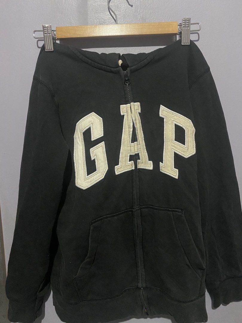Gap Kids Hoodie (Category: Babies & Kids Fashion) located in Naga. Submitted by thee.clutter.er (Listing ID 1468907496, Image 1). Description: unisex XL on tag can fit 12+ yrs old with petite frame.