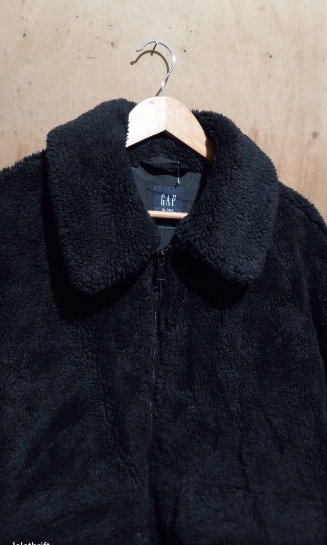 GAP sherpa Moto Jacket (Category: Coats, Jackets and Outerwear) located in Batangas. Submitted by lelethrift.com (Listing ID 1468794329, Image 3). Description: GAP sherpa moto jacket Size: Large Excellent to brand new condition no issue, no flaws 10/10 color rate Ribbings and hem 10/10 ready to wear na napa laundry na.