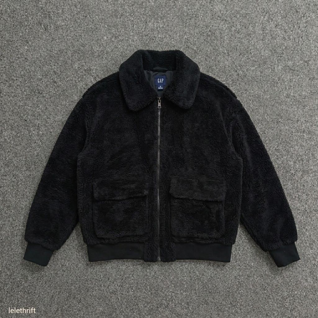 GAP sherpa Moto Jacket (Category: Coats, Jackets and Outerwear) located in Batangas. Submitted by lelethrift.com (Listing ID 1468794329, Image 1). Description: GAP sherpa moto jacket Size: Large Excellent to brand new condition no issue, no flaws 10/10 color rate Ribbings and hem 10/10 ready to wear na napa laundry na.