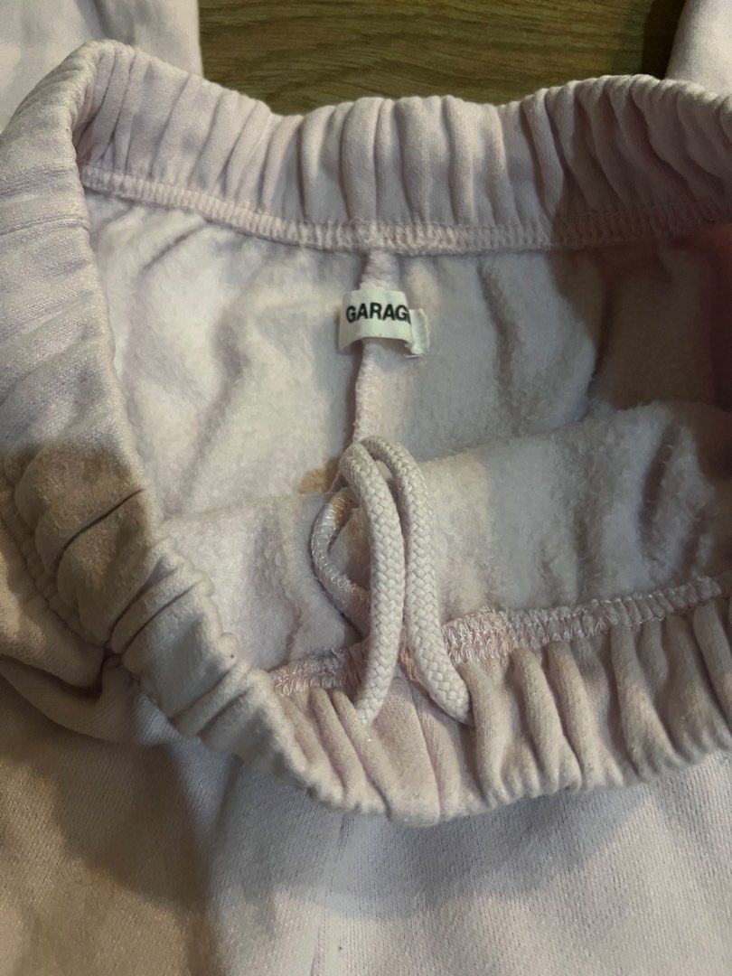 Garage Sweatpants cuffed (Category: Other Bottoms) located in Aguinaldo. Submitted by roversellz_ (Listing ID 1468904175, Image 3). Description: .