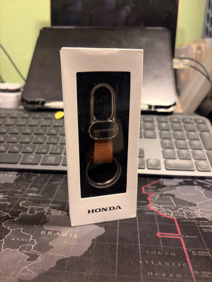Genuine Honda Classic Key Chain (Category: Character Goods) located in Cavite. Submitted by marxvenn (Listing ID 1468782108, Image 2). Description: Genuine Honda classic keychain Part number: 08YHD-SEA-T00X. Just opened the box but never been used. Made in Thailand Loc: Dasmarinas Cavite.
