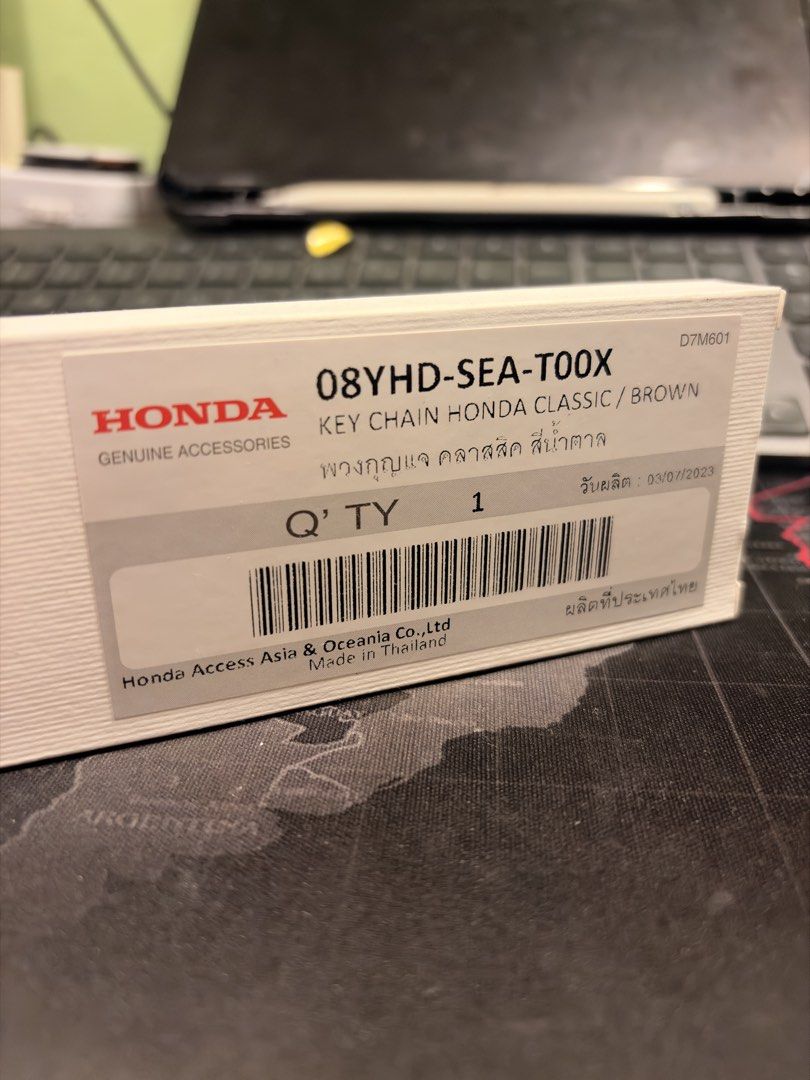 Genuine Honda Classic Key Chain (Category: Character Goods) located in Cavite. Submitted by marxvenn (Listing ID 1468782108, Image 3). Description: Genuine Honda classic keychain Part number: 08YHD-SEA-T00X. Just opened the box but never been used. Made in Thailand Loc: Dasmarinas Cavite.