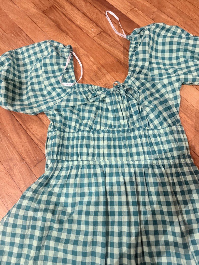Ghanda Medium Plaid Dress (Category: Dresses) located in Makati City. Submitted by jcaf22 (Listing ID 1468866928, Image 3). Description: Fabric is amazing, color is bright. Just not using so letting go.