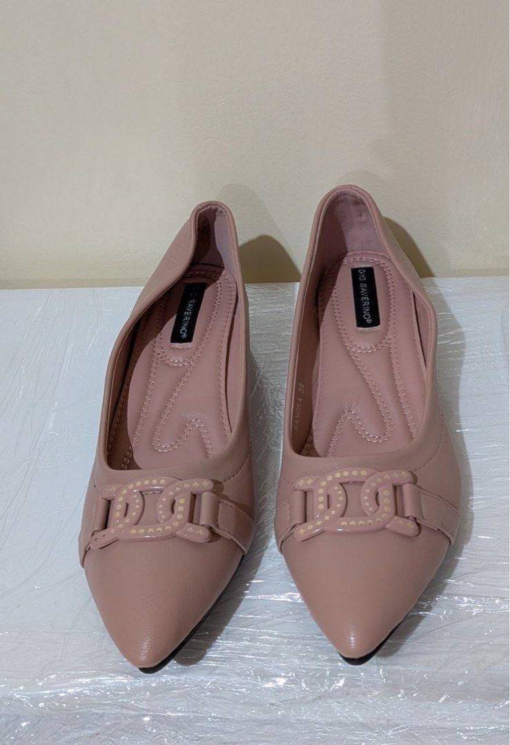Gio saverino pointed ballet flats (Category: Flats & Sandals) located in Baguio. Submitted by suffering (Listing ID 1468920663, Image 2). Description: Baguio .
