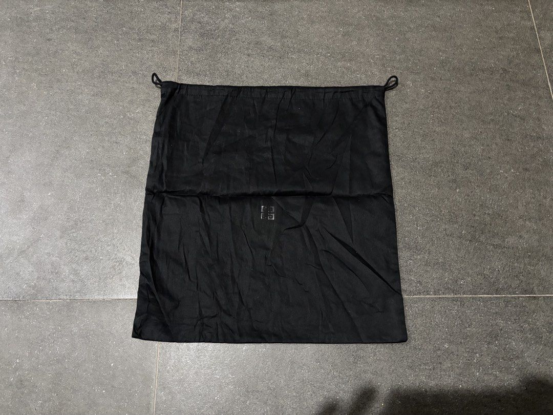 Givenchy Dust Bag 14x15.5 inches (Category: Luxury Accessories) located in Kabacan. Submitted by kjfmcollectionph (Listing ID 1468786837, Image 2). Description: .