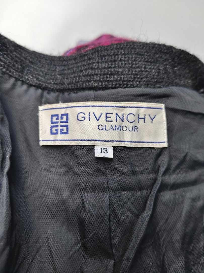 GIVENCHY glamour (w/lining) (Category: Coats, Jackets and Outerwear) located in Baguio. Submitted by archival_thrifted.ph. (Listing ID 1468789345, Image 2). Description: FOR SALE‼️ .GIVENCHY GLAMOUR . EXCELLENT CONDITION .SIZE 13 ON TAG .PHP 1900 PLUS SF .❌❌ COP/COD .MOP GCASH . COURIER J&T .BAGUIO AREA .DM FOR SURE BUYER TY.