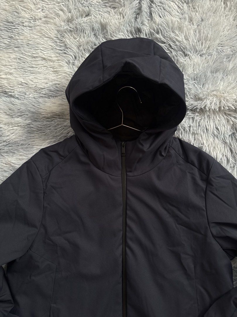 Global Work Solotex Water Resistant Jacket (Category: Coats, Jackets and Outerwear) located in Taguig. Submitted by mrwickjohn67 (Listing ID 1468924825, Image 2). Description: Like new. Orig Issue: none Size: (in inches) WXL: 22.5x27.5.