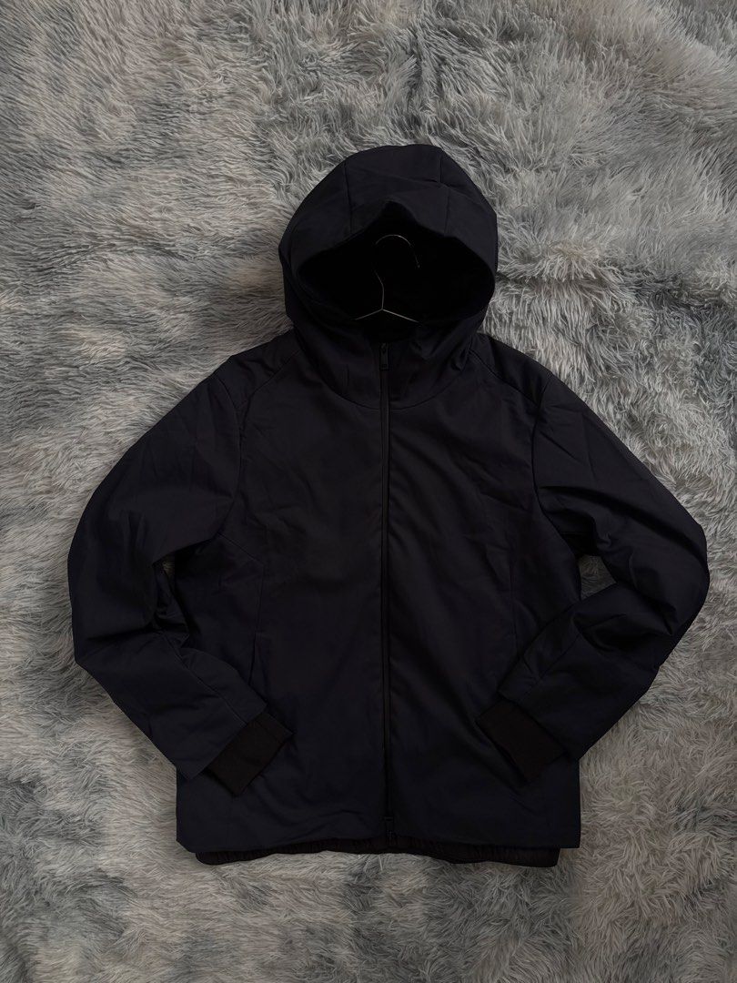 Global Work Solotex Water Resistant Jacket (Category: Coats, Jackets and Outerwear) located in Taguig. Submitted by mrwickjohn67 (Listing ID 1468924825, Image 1). Description: Like new. Orig Issue: none Size: (in inches) WXL: 22.5x27.5.