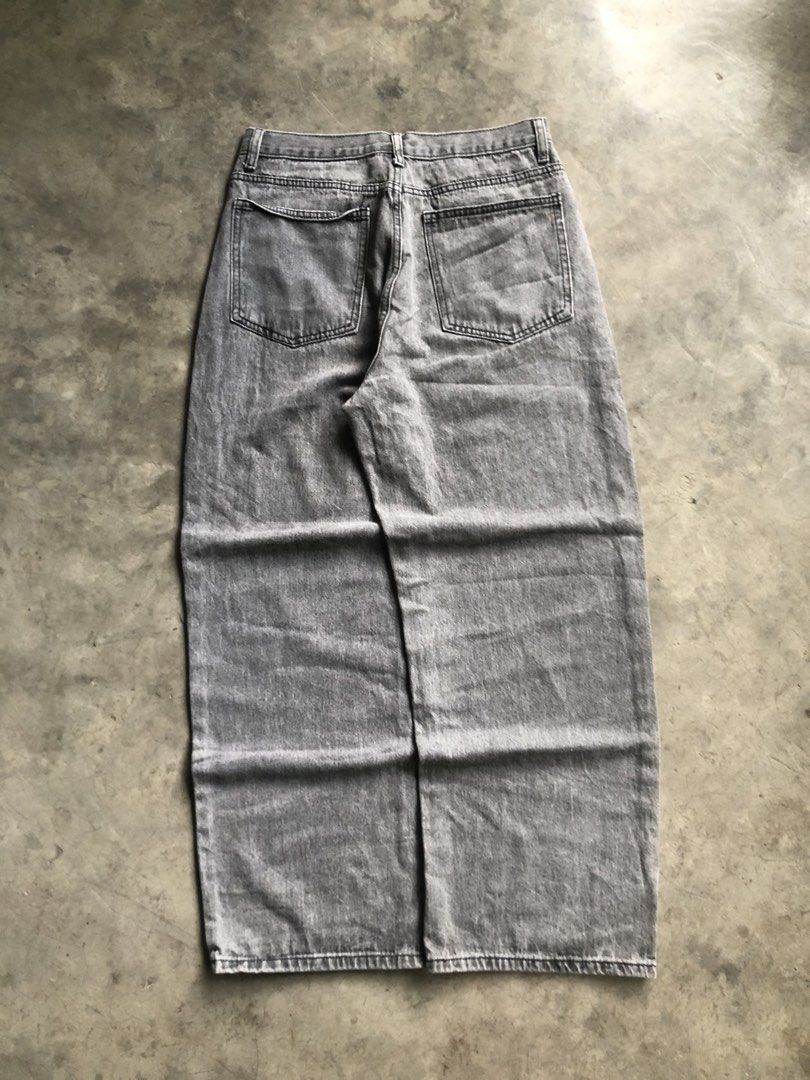 GLW BAGGY PANTS (Category: Jeans) located in Kapalong. Submitted by justinfinds8 (Listing ID 1468810112, Image 2). Description: PM SA DIMES.