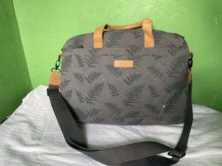(Category: ) located in . Submitted by thestyleedit_ (Listing ID 1468798863, Image 1). Description: .